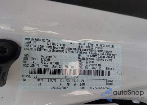 2018 Ford Focus Titanium z USA, uszkodzony, nr VIN 1FADP3J27JL294615